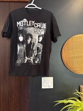 Motley Cru Band Tee